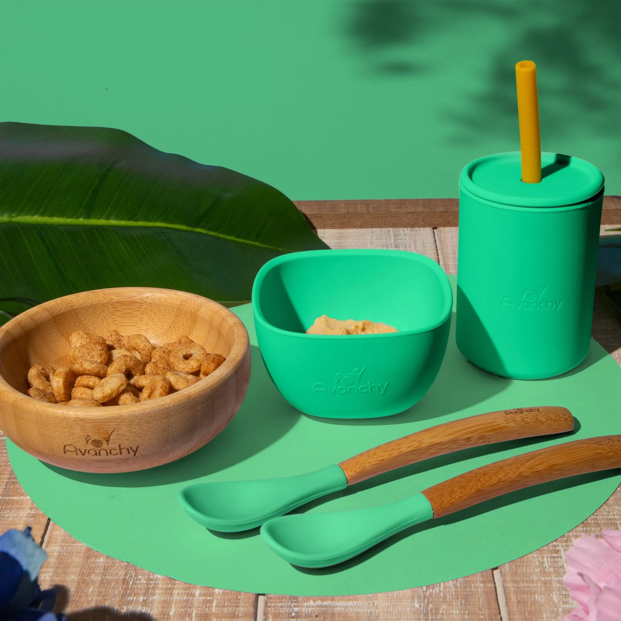 Avanchy La Petite Mini Silicone Baby Cup 5oz - Green