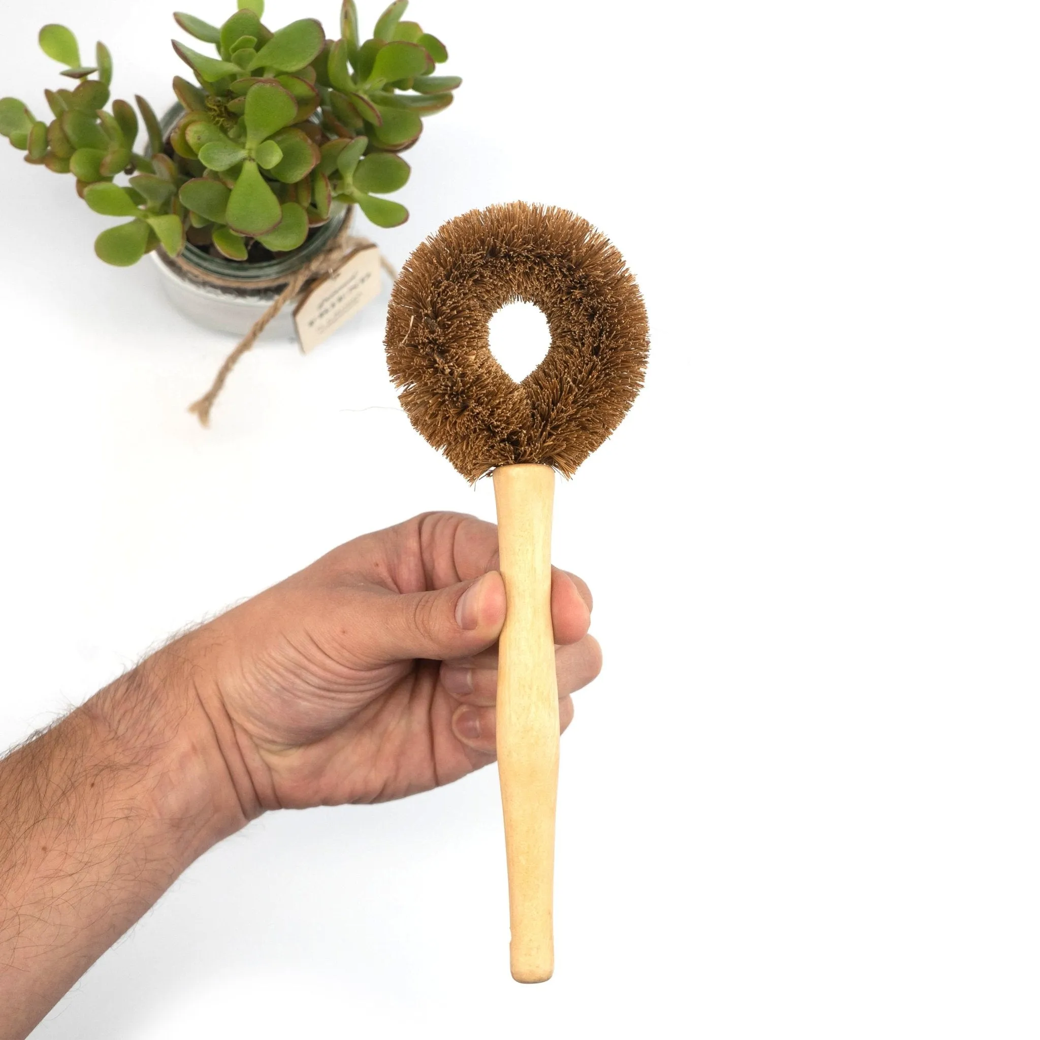 Cleaning Brushes: Coir