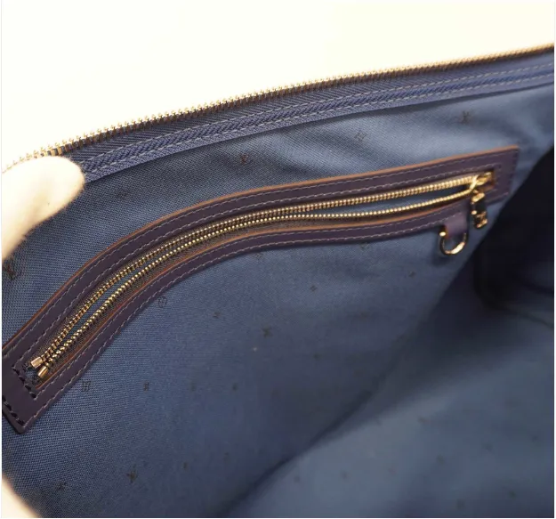 LOUIS VUITTON Escale Keepall Bandouliere 50