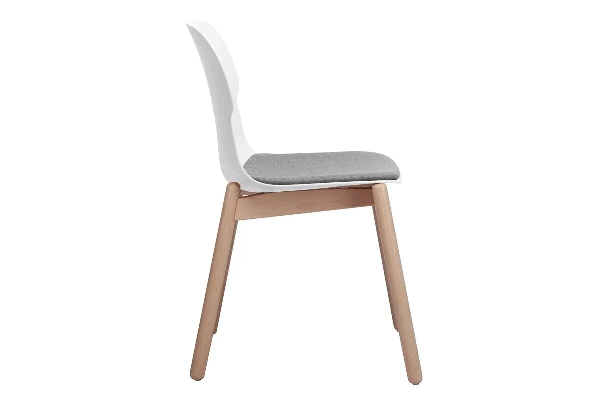 Sammy Plastic Chair - Wooden Leg