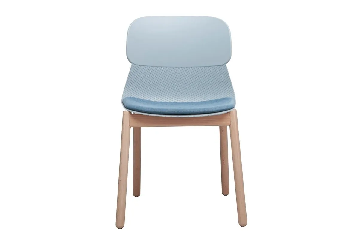 Sammy Plastic Chair - Wooden Leg