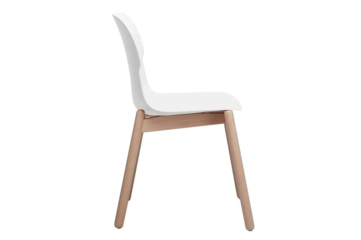 Sammy Plastic Chair - Wooden Leg