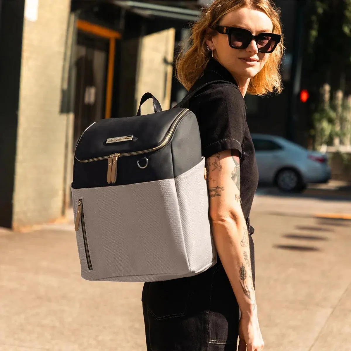 Tempo Backpack in Black/Sand Cable Stitch, Deluxe Kit & Stroller Clips Bundle
