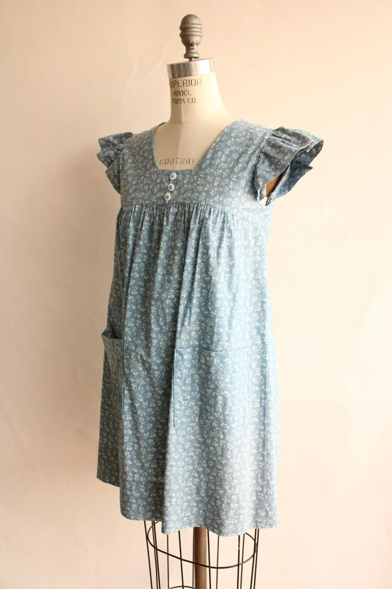 Vintage 1960s 1970s Blouse with Pockets