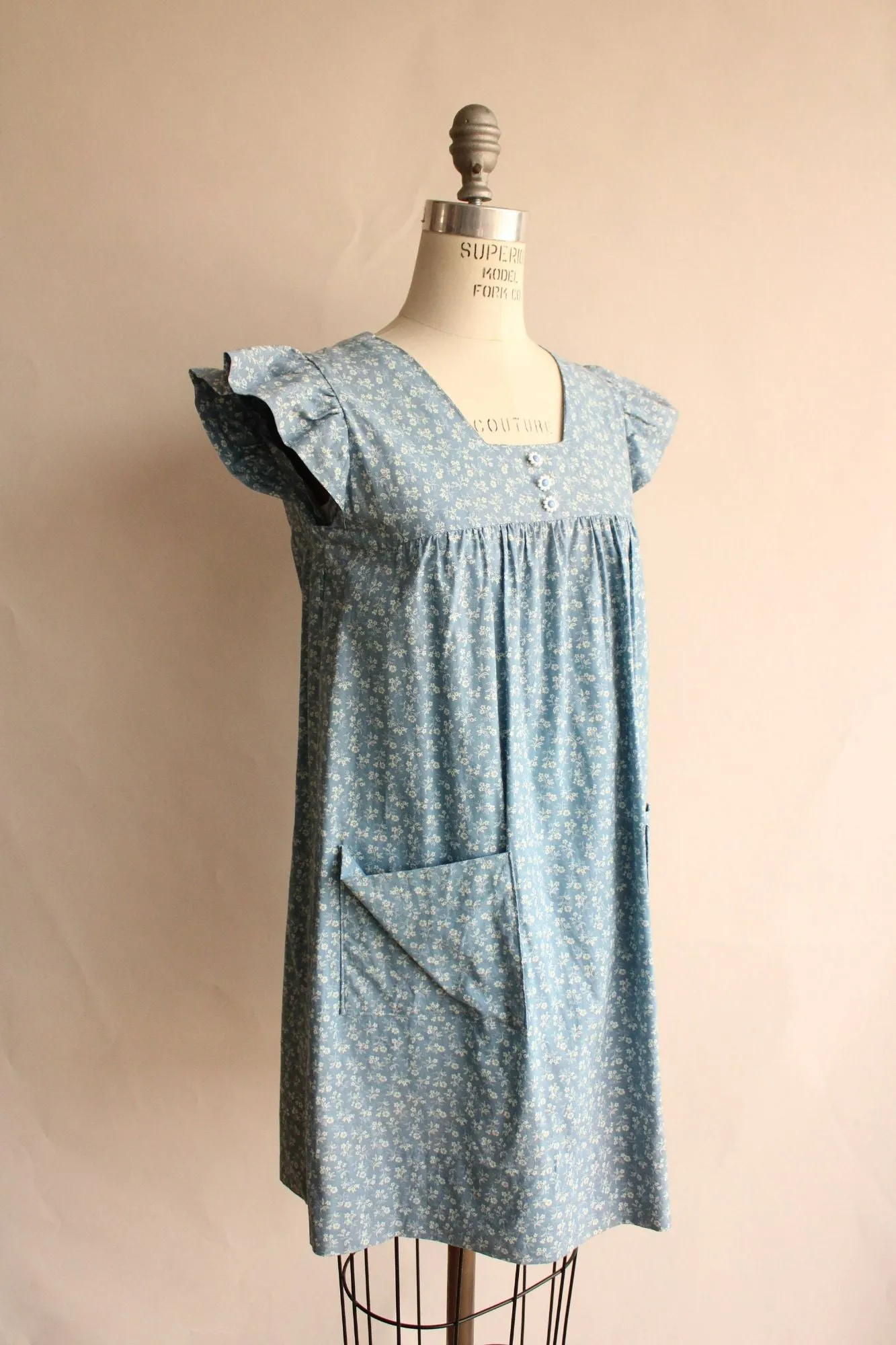 Vintage 1960s 1970s Blouse with Pockets